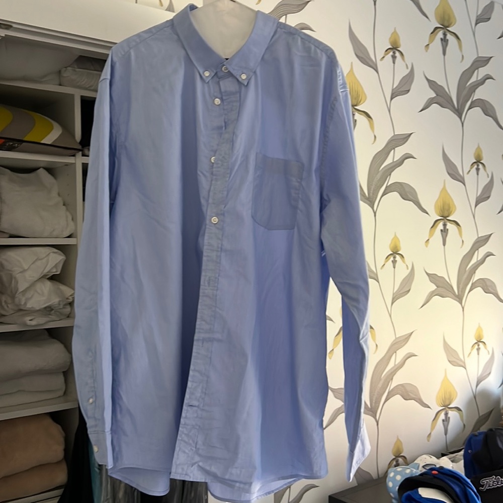 Gap Standard Fit Button Down - image 1